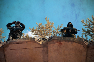Illustration for article titled Gamers Play Fallout — In the Real World
